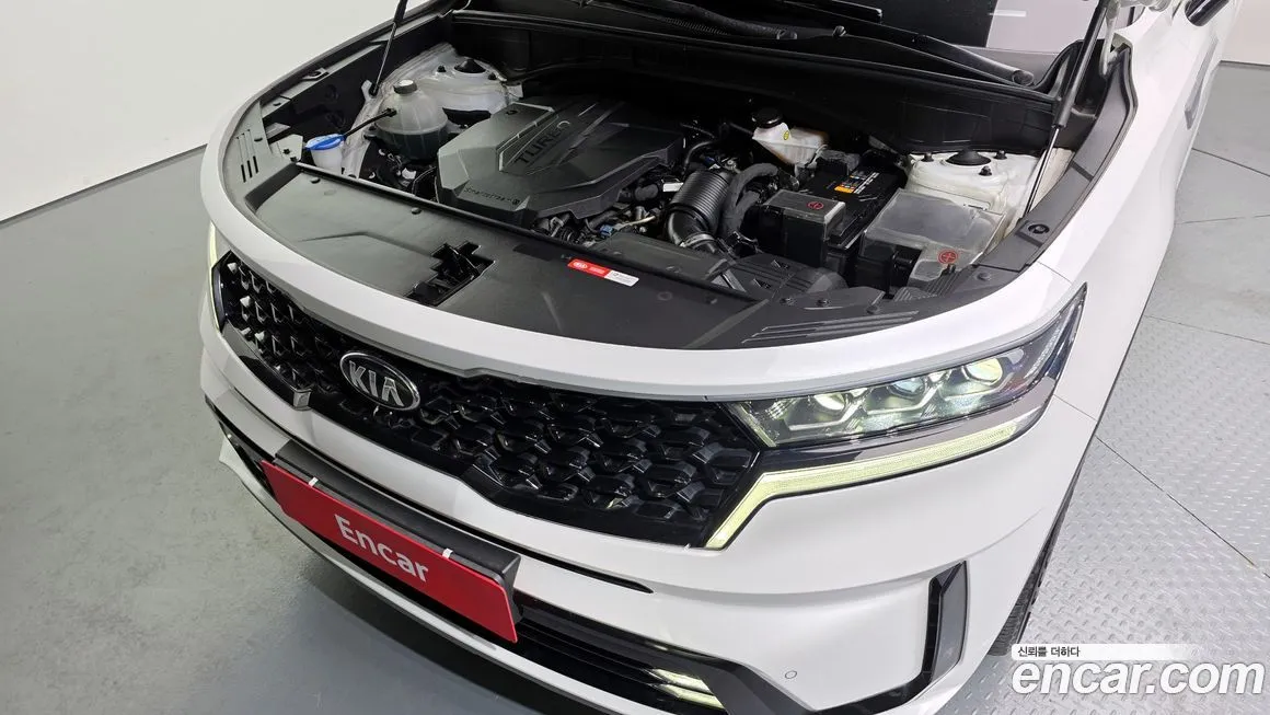 Kia Sorento — фото 6