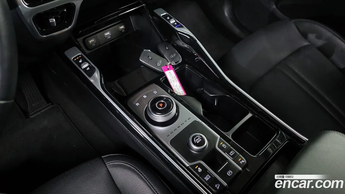 Kia Sorento — фото 9