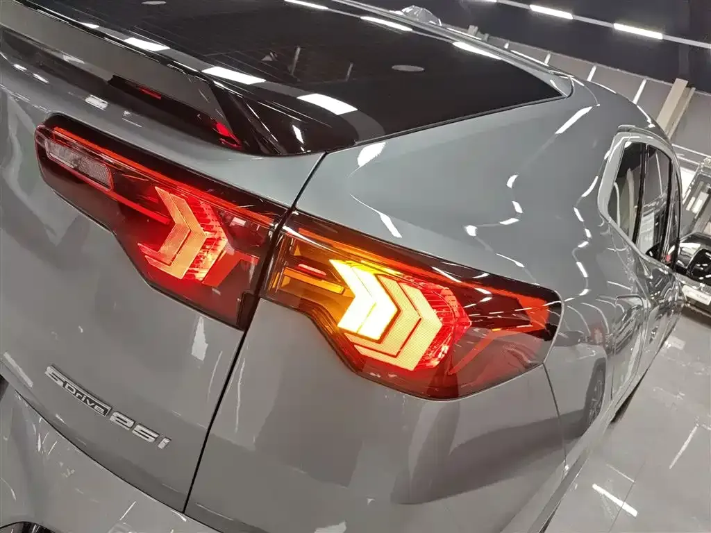 BMW X2 (Import) — фото 10