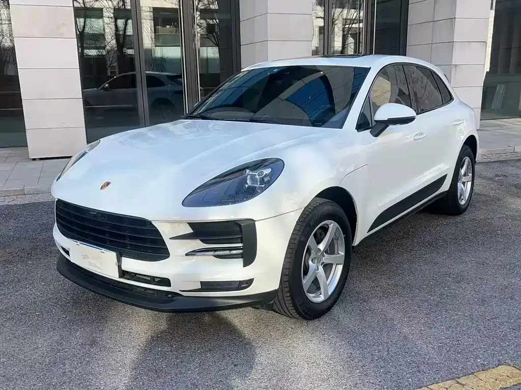 Porsche Macan — фото 1