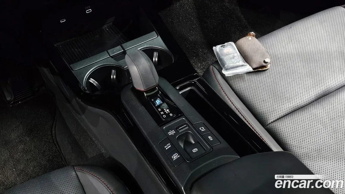 Toyota Prius — фото 7
