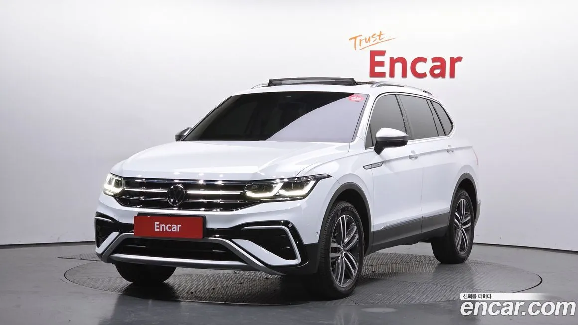 Volkswagen Tiguan — фото 1