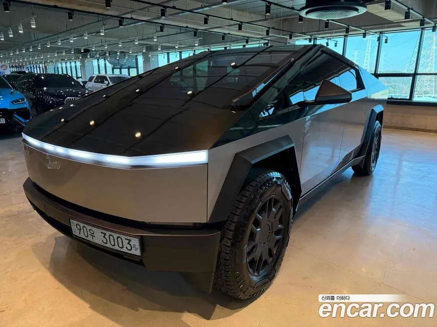 Tesla Cybertruck — фото 1