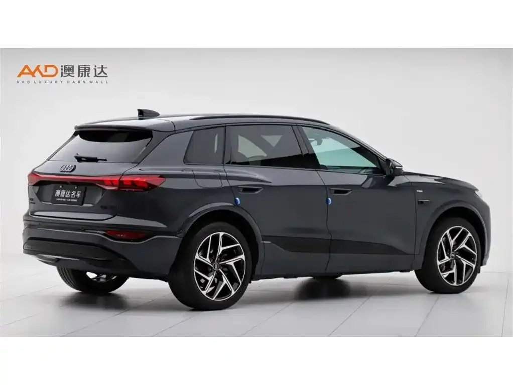 Audi Q6L e-tron — фото 8