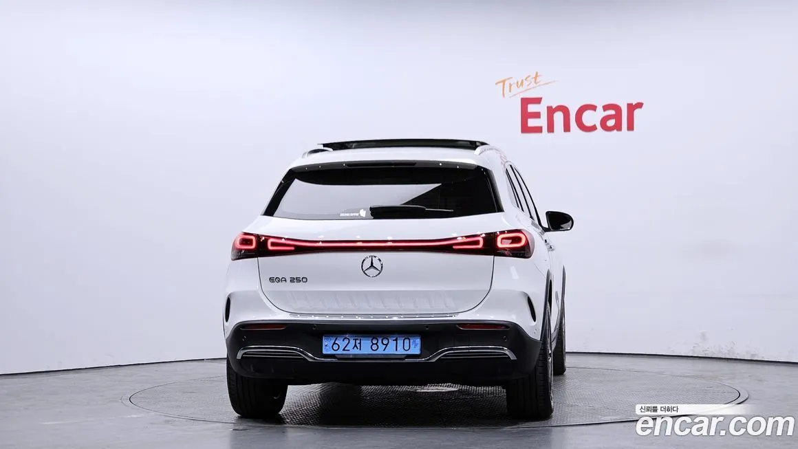 Mercedes-Benz EQA — фото 4