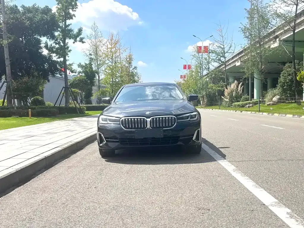 BMW 5 Series — фото 2