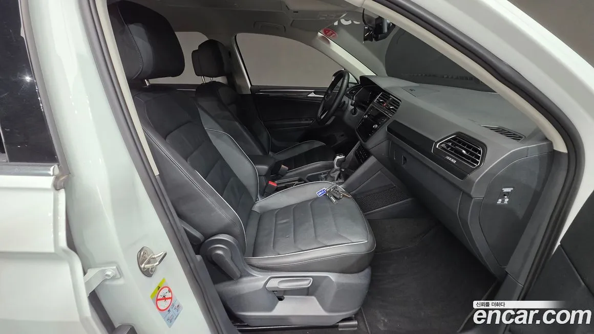 Volkswagen Tiguan — фото 4