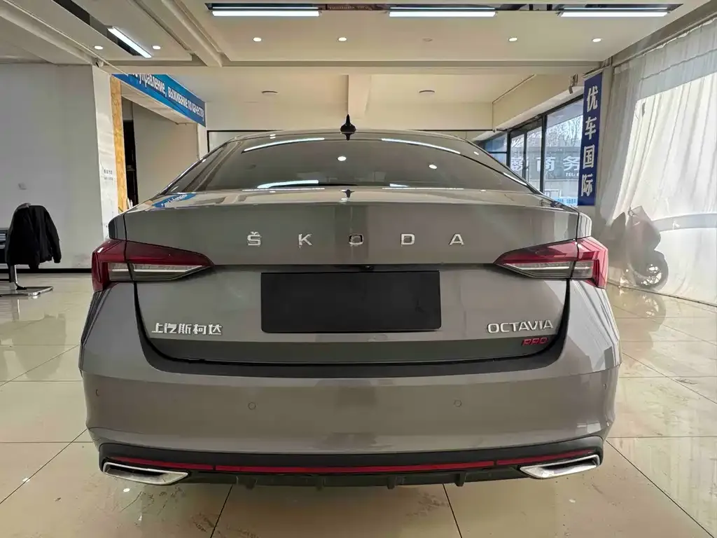 Skoda Octavia — фото 3