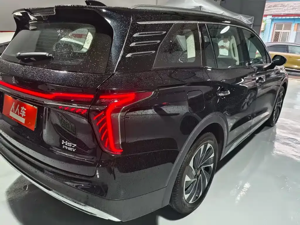 Hongqi HS7 PHEV — фото 10