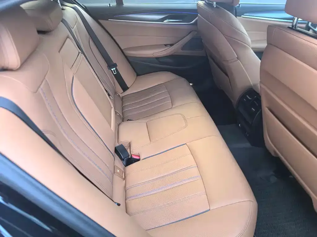 BMW 5 Series (Import) — фото 2
