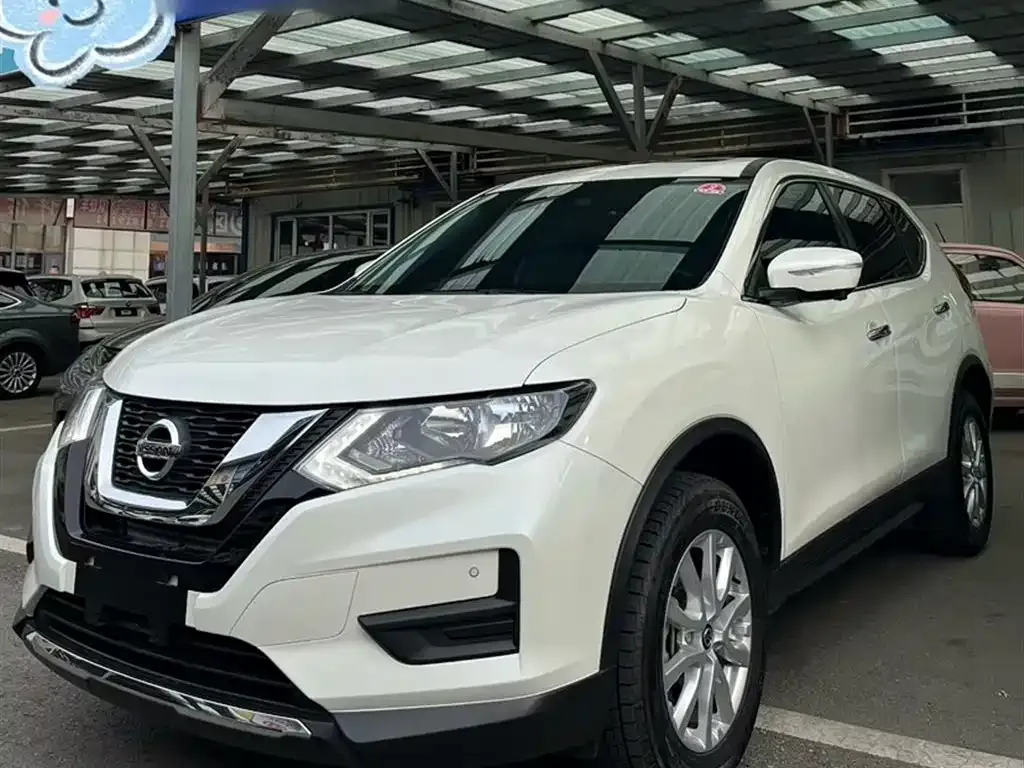 Nissan X-Trail — фото 1