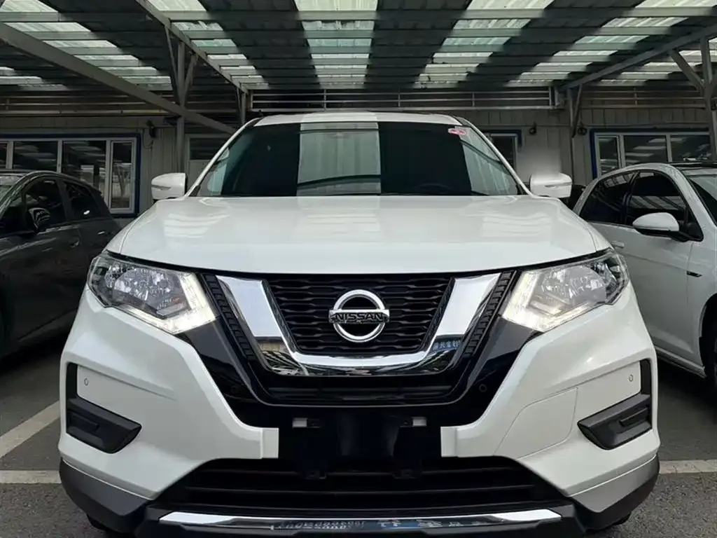 Nissan X-Trail — фото 10