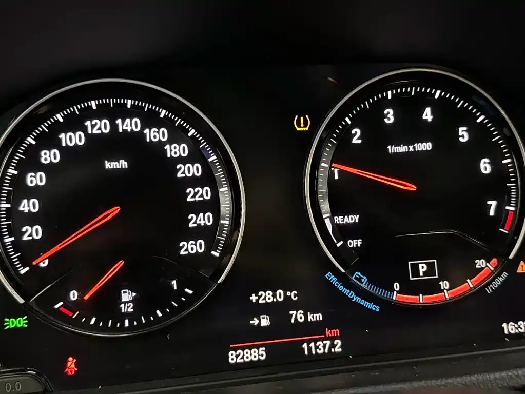 BMW X1 — фото 10