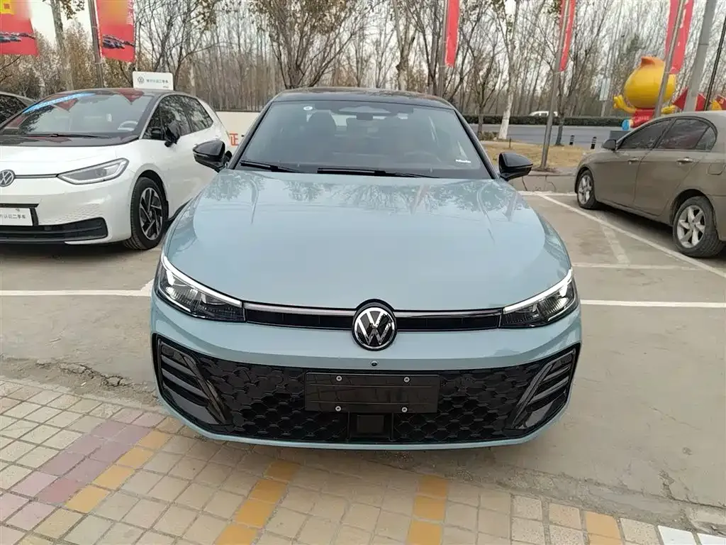 Volkswagen Passat — фото 4