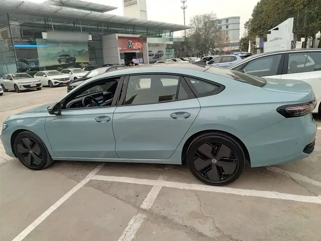 Volkswagen Passat — фото 2