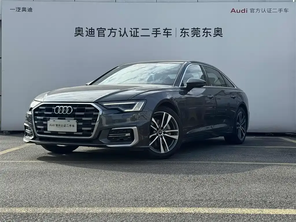 Audi A6L — фото 1