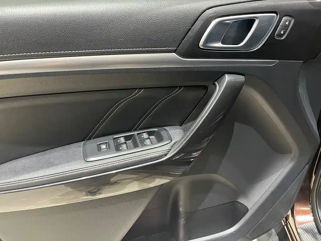 Ford Everest — фото 4