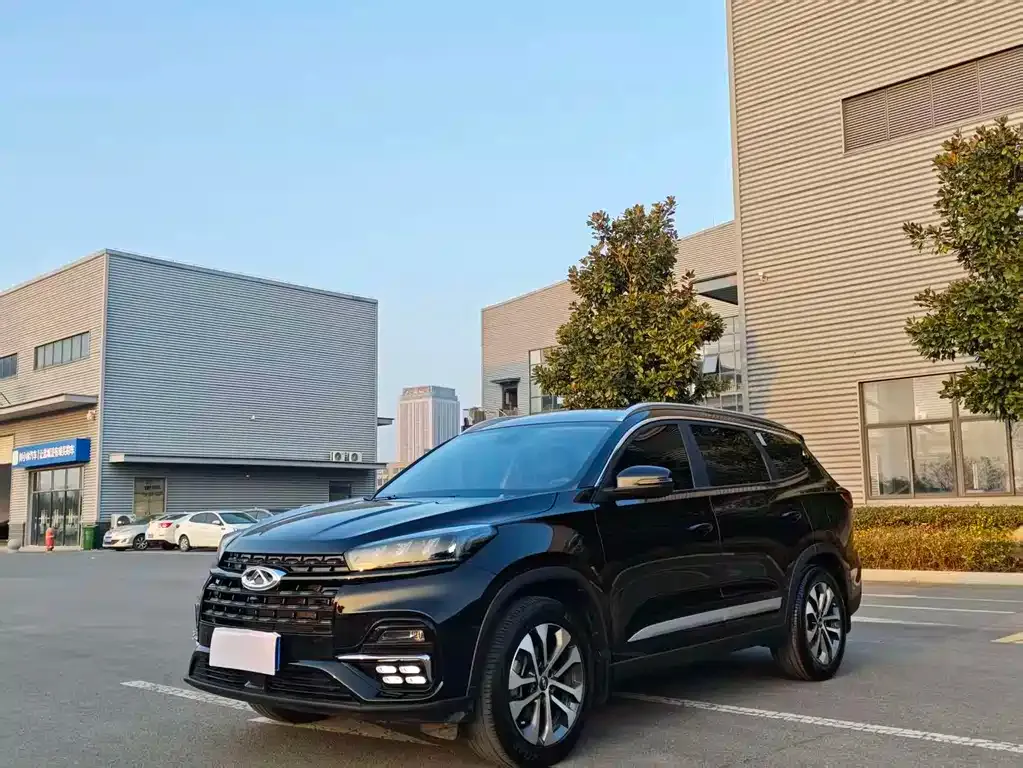 Chery Tiggo 8 — фото 1