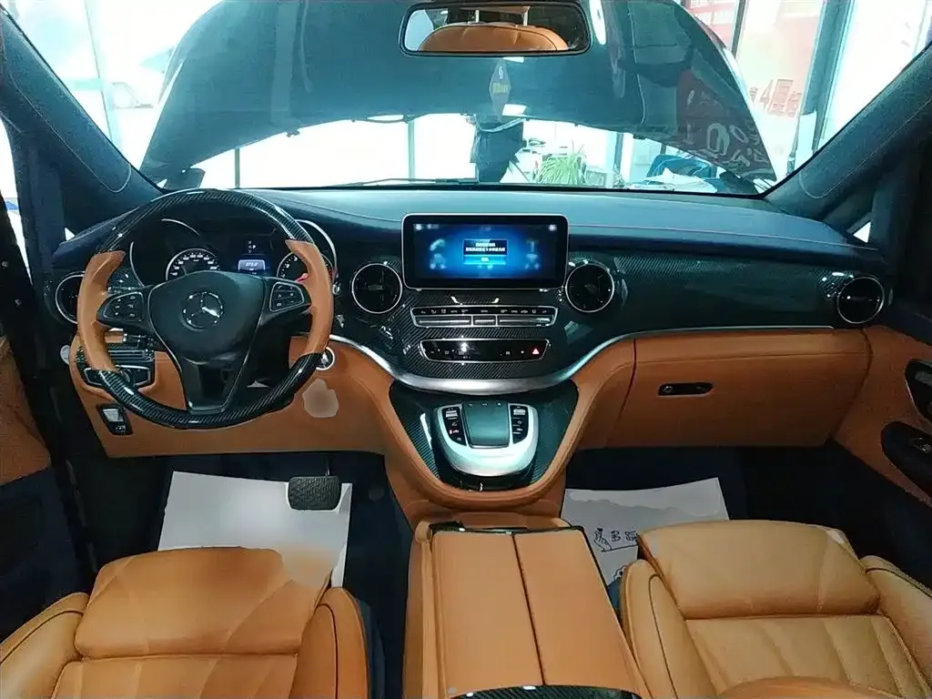 Mercedes-Benz V-Class — фото 7