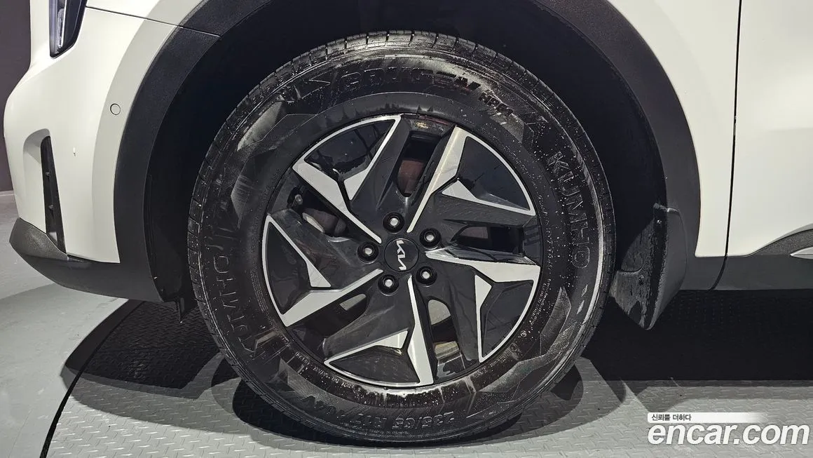 Kia Sorento — фото 5