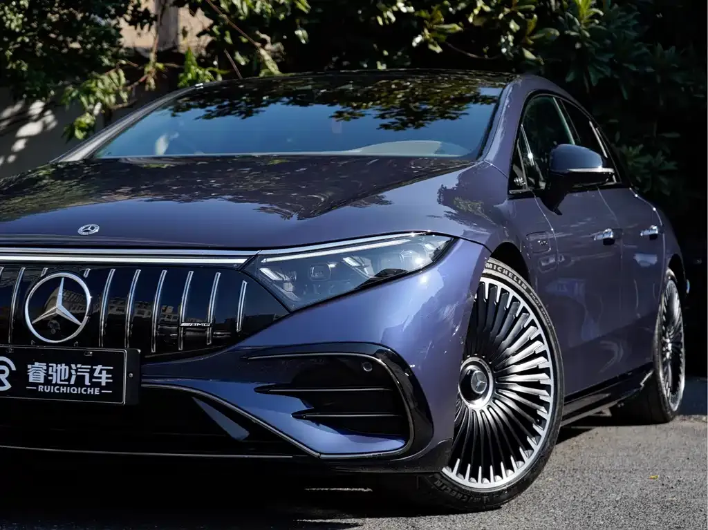 Mercedes-Benz EQS AMG — фото 2