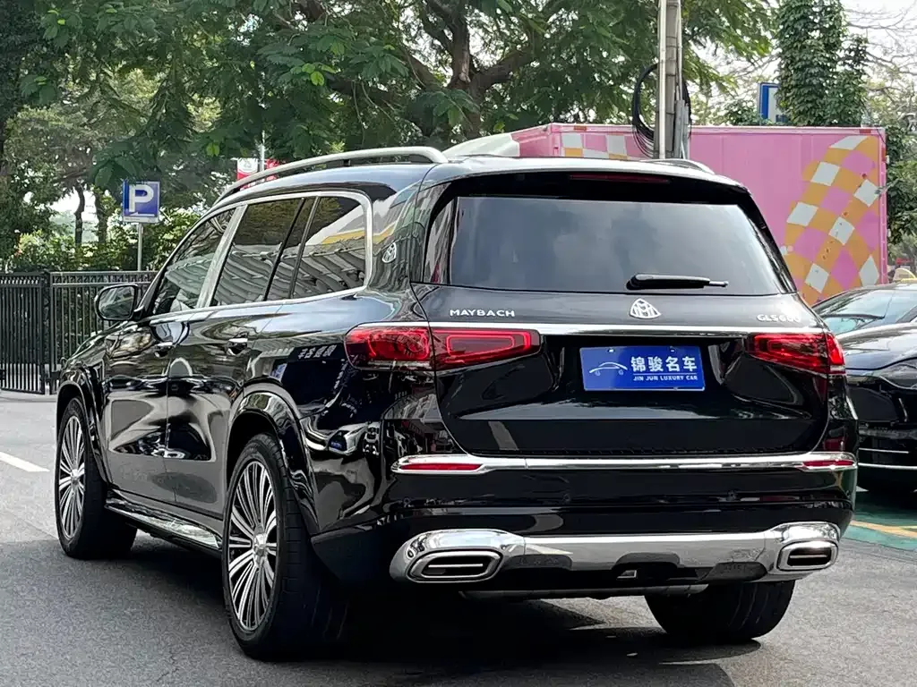 Mercedes-Benz GLS — фото 6