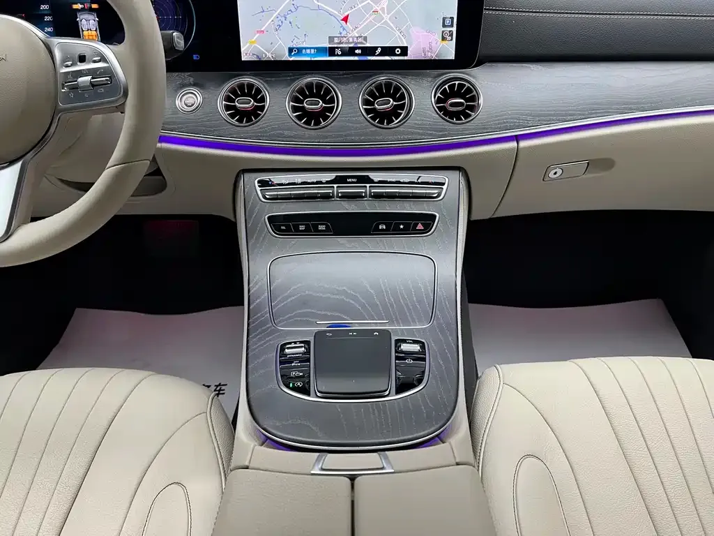 Mercedes-Benz CLS — фото 9