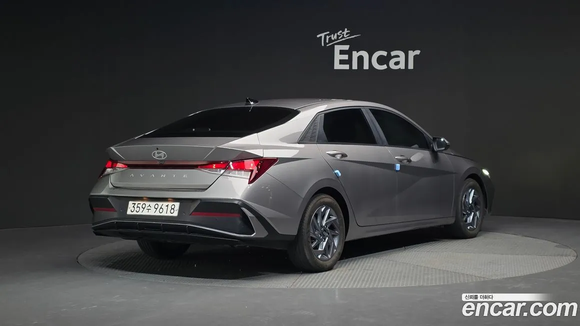Hyundai AVANTE — фото 2