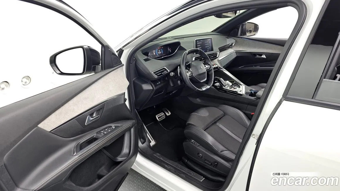 Peugeot 5008 — фото 10