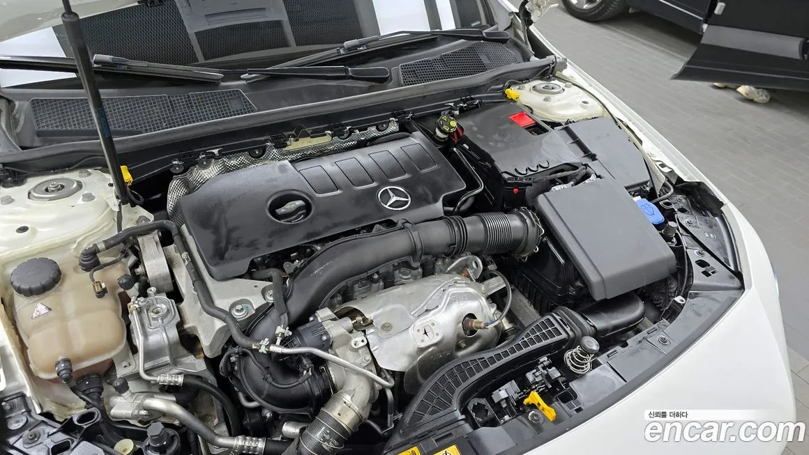 Mercedes-Benz CLA-Class — фото 10