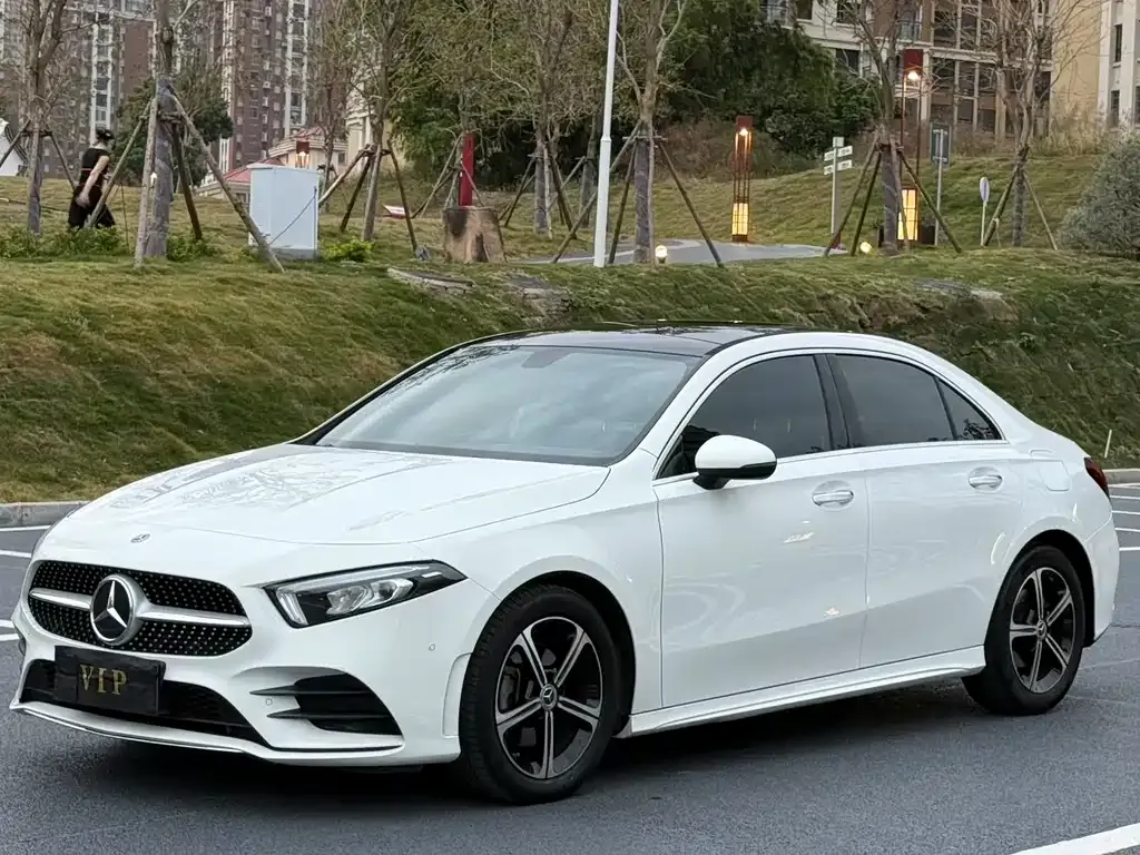 Mercedes-Benz A-Class — фото 1