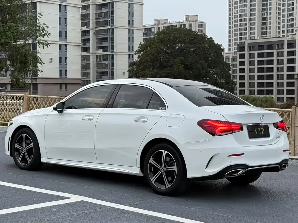 Mercedes-Benz A-Class — фото 6