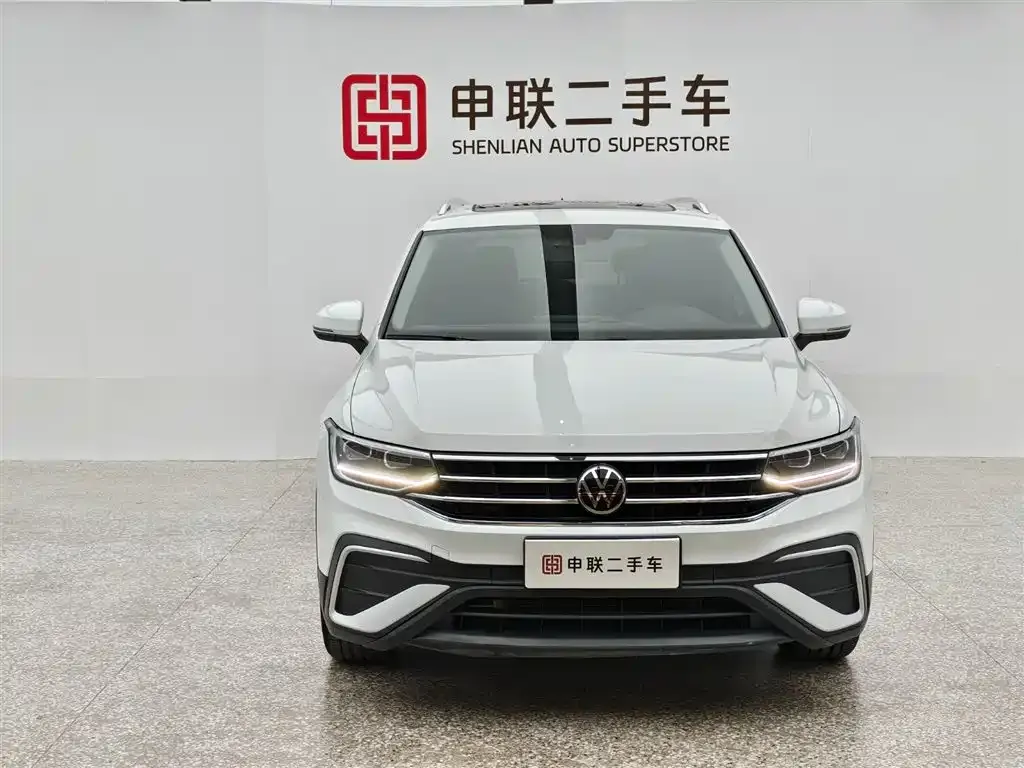Volkswagen Tiguan L — фото 2