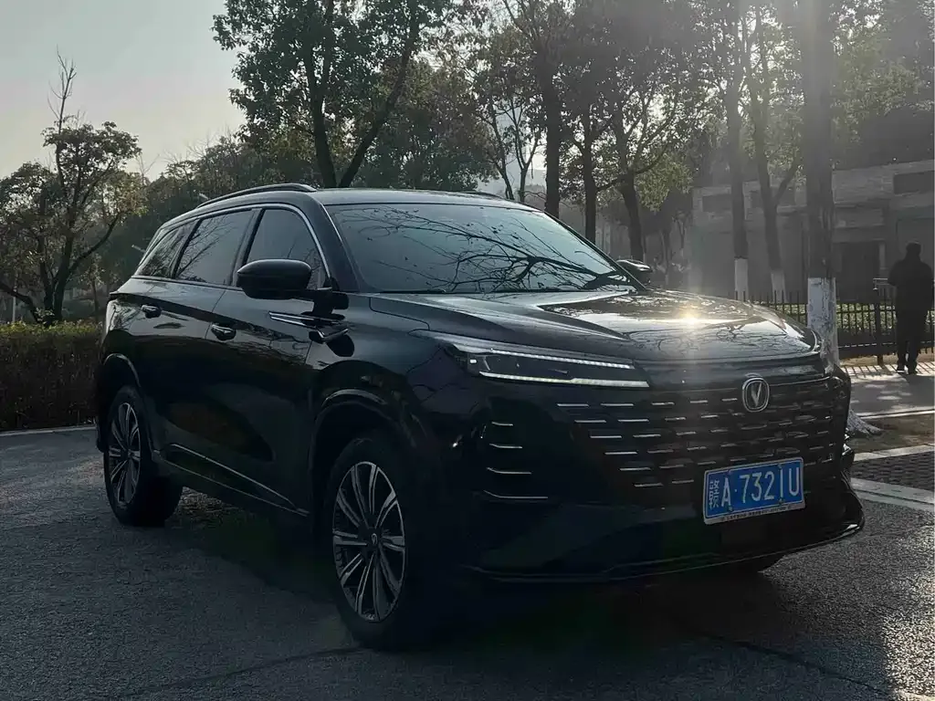 Changan CS75PLUS — фото 6