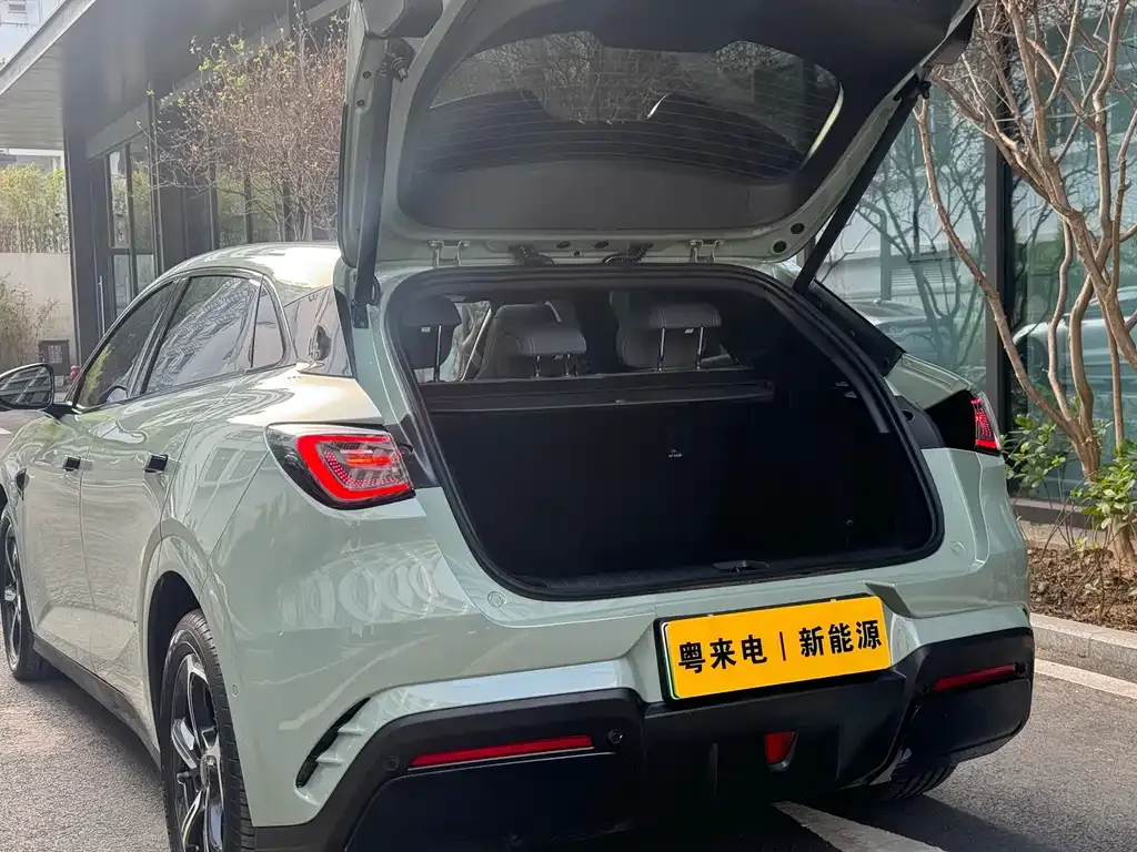BYD Seal 06GT — фото 10
