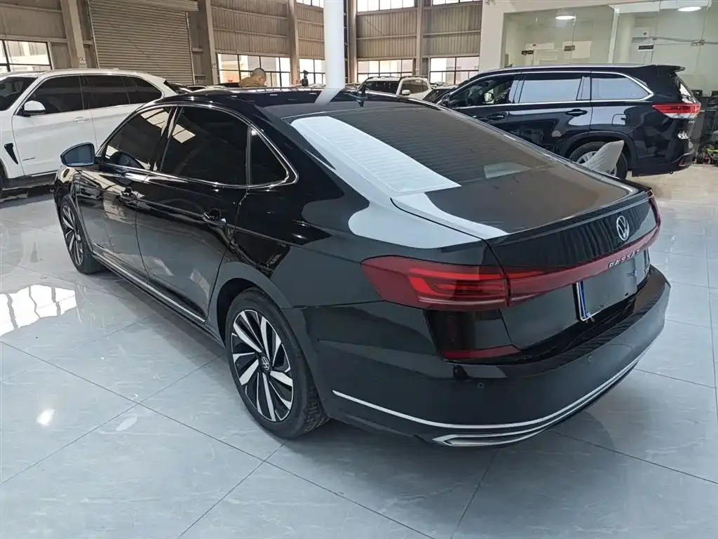 Volkswagen Passat — фото 3