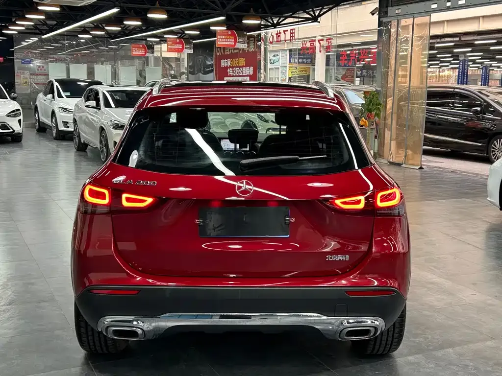 Mercedes-Benz GLA — фото 10