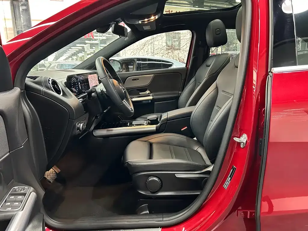 Mercedes-Benz GLA — фото 5