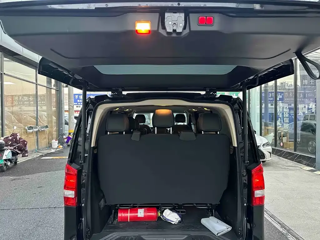 Mercedes-Benz Vito — фото 5