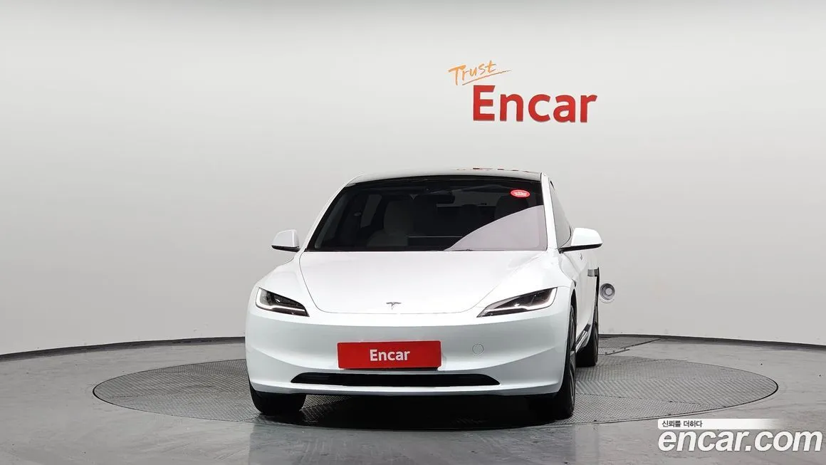 Tesla Model 3 — фото 3