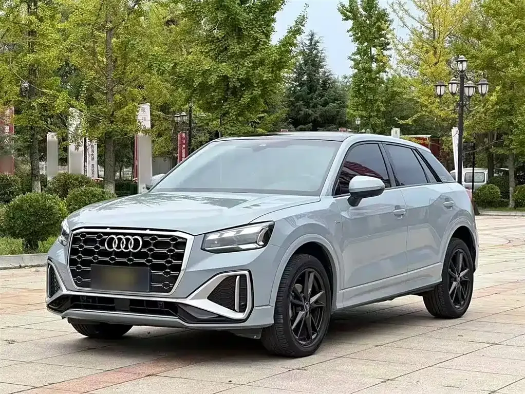 Audi Q2L — фото 2
