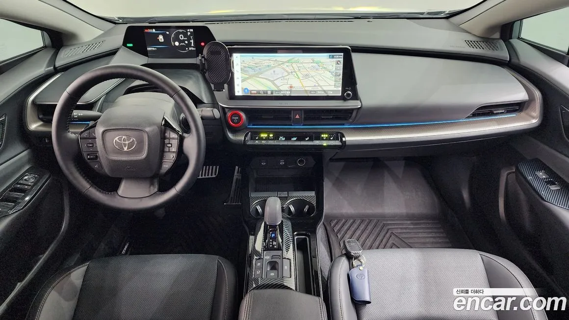 Toyota Prius — фото 7