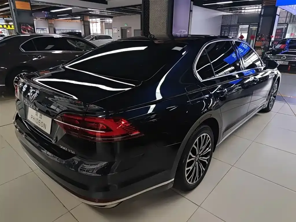 Volkswagen Phideon — фото 3