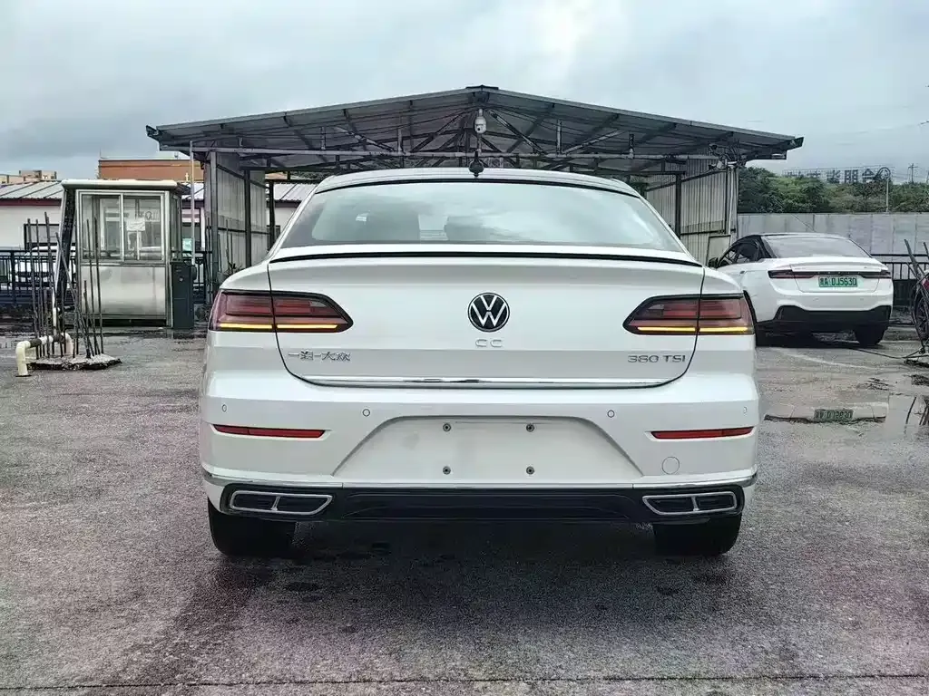 Volkswagen CC — фото 9