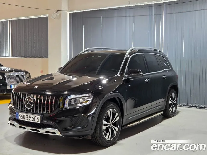 Mercedes-Benz GLB-Class — фото 1