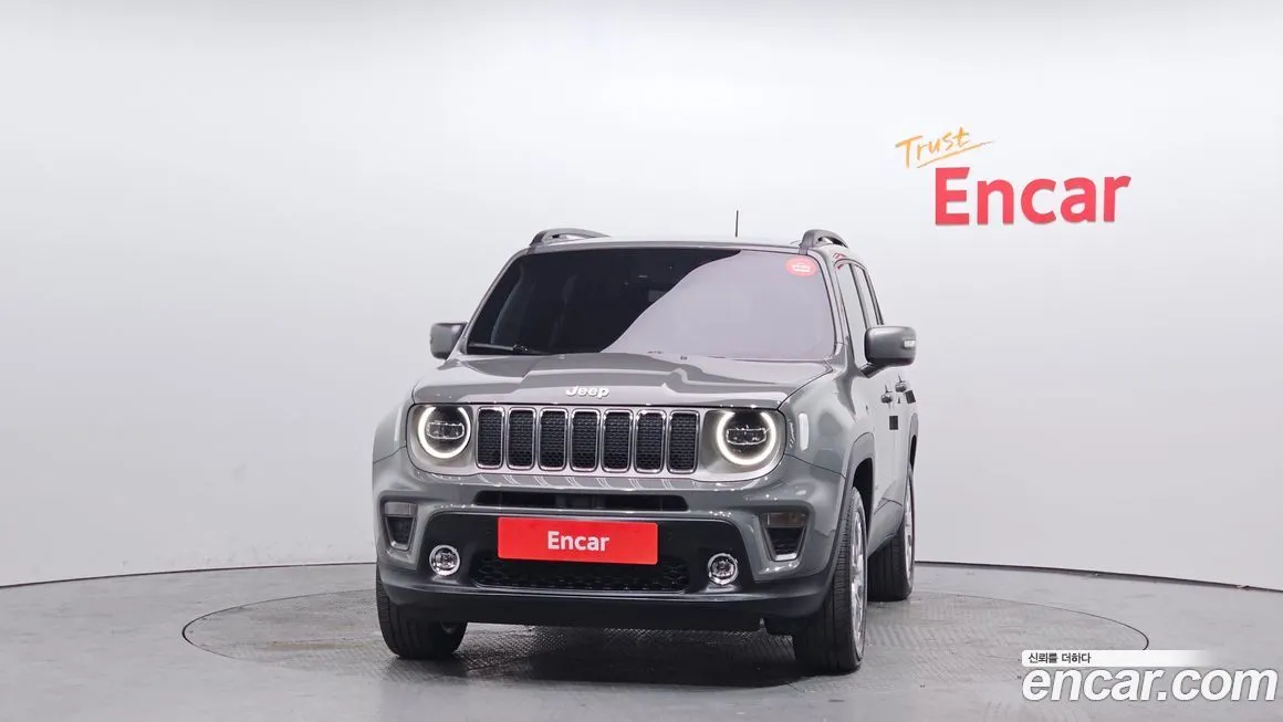 Jeep Renegade — фото 2