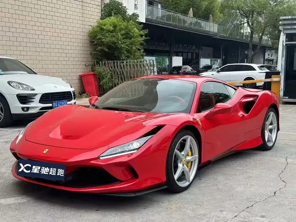 Ferrari F8 — фото 1