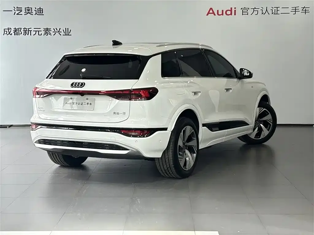 Audi Q6L e-tron — фото 5