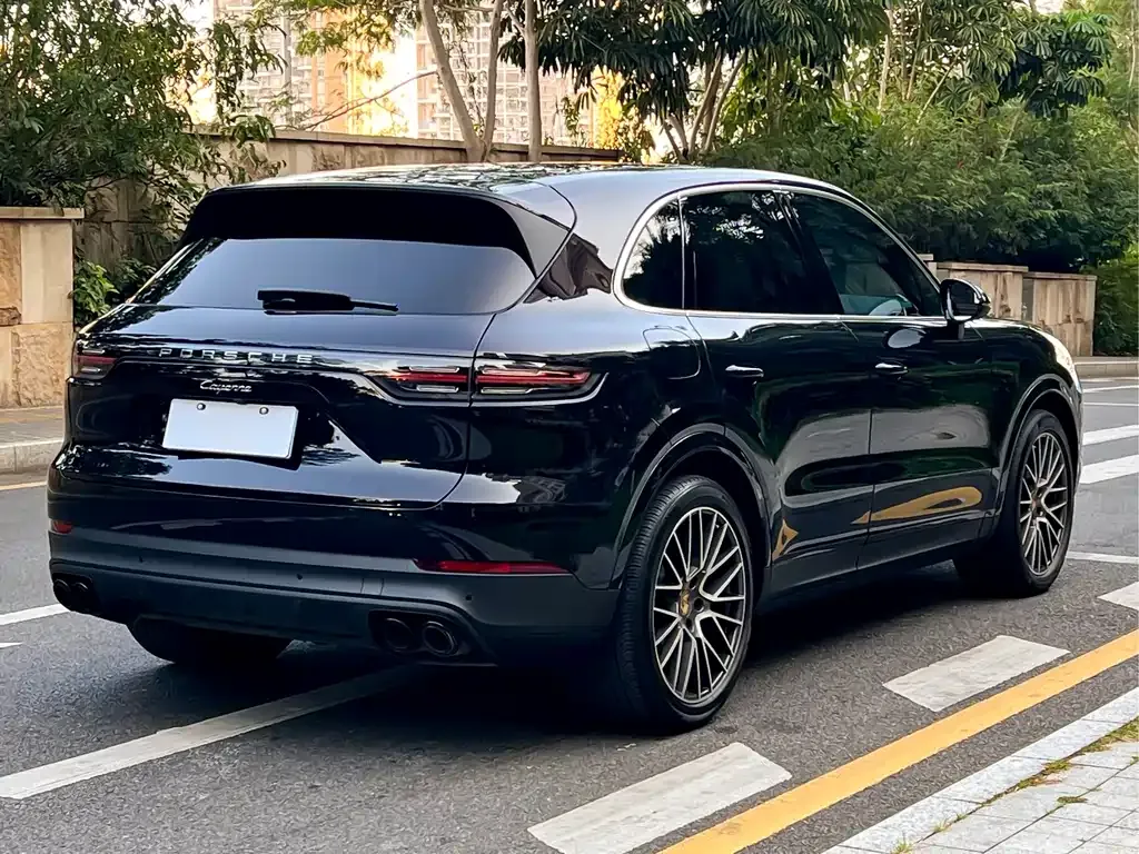 Porsche Cayenne — фото 4
