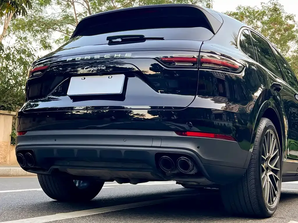 Porsche Cayenne — фото 3
